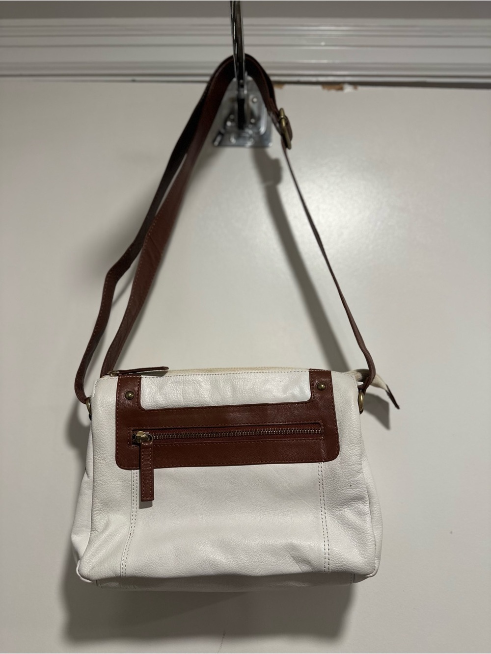 Great American Leatherworks Small White Brown Leather Adjustable Crossbody Bag.